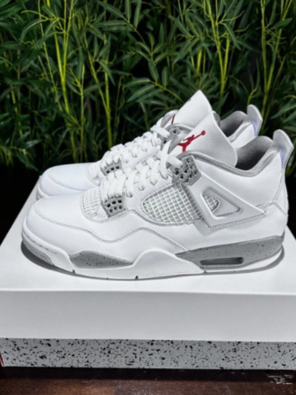 Nike Air Jordan 4 Retro [White Oreo]